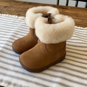 Toddler Ugg Boots - Size 2/3 New with Tags